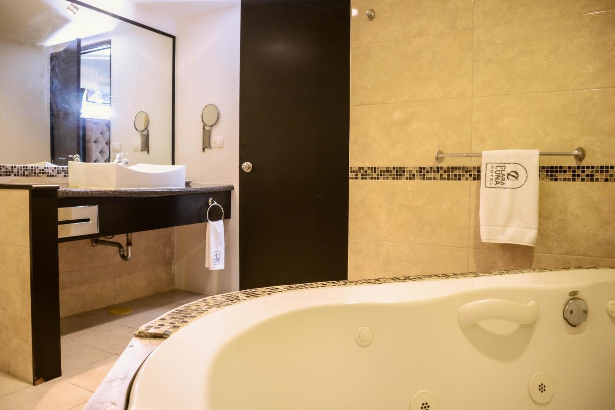 Hotel Clara Luna Xalapa Buitenkant foto