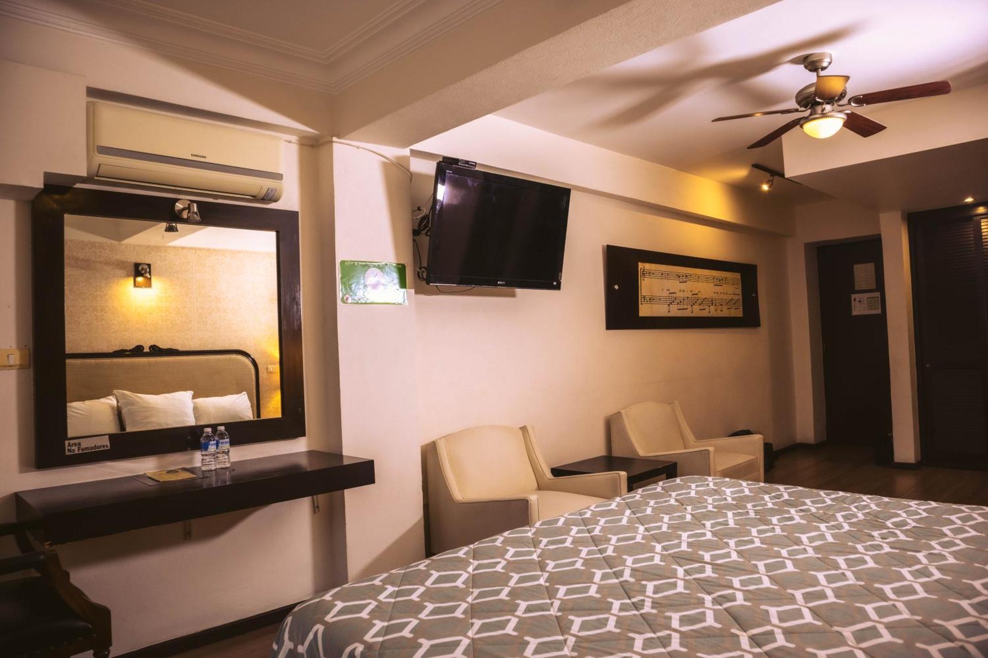 Hotel Clara Luna Xalapa Buitenkant foto