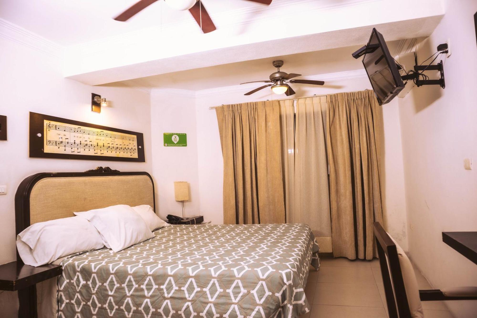 Hotel Clara Luna Xalapa Buitenkant foto